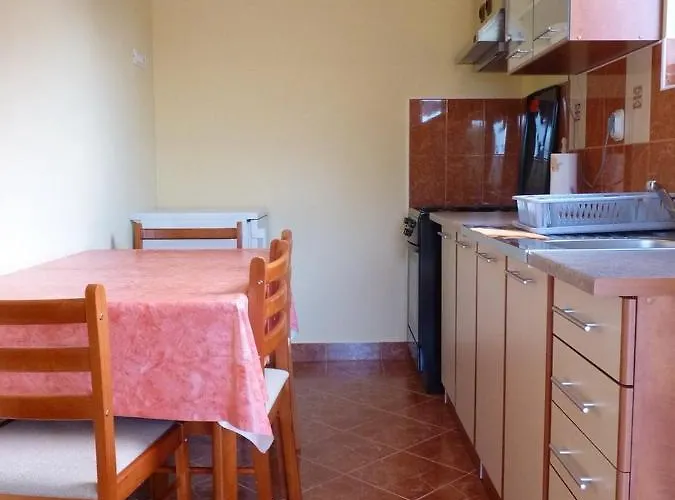 With Parking Space Nin, Zadar - 13158 Apartman