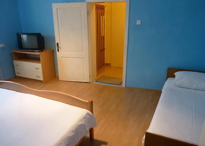 With Parking Space Nin, Zadar - 13158 Apartman